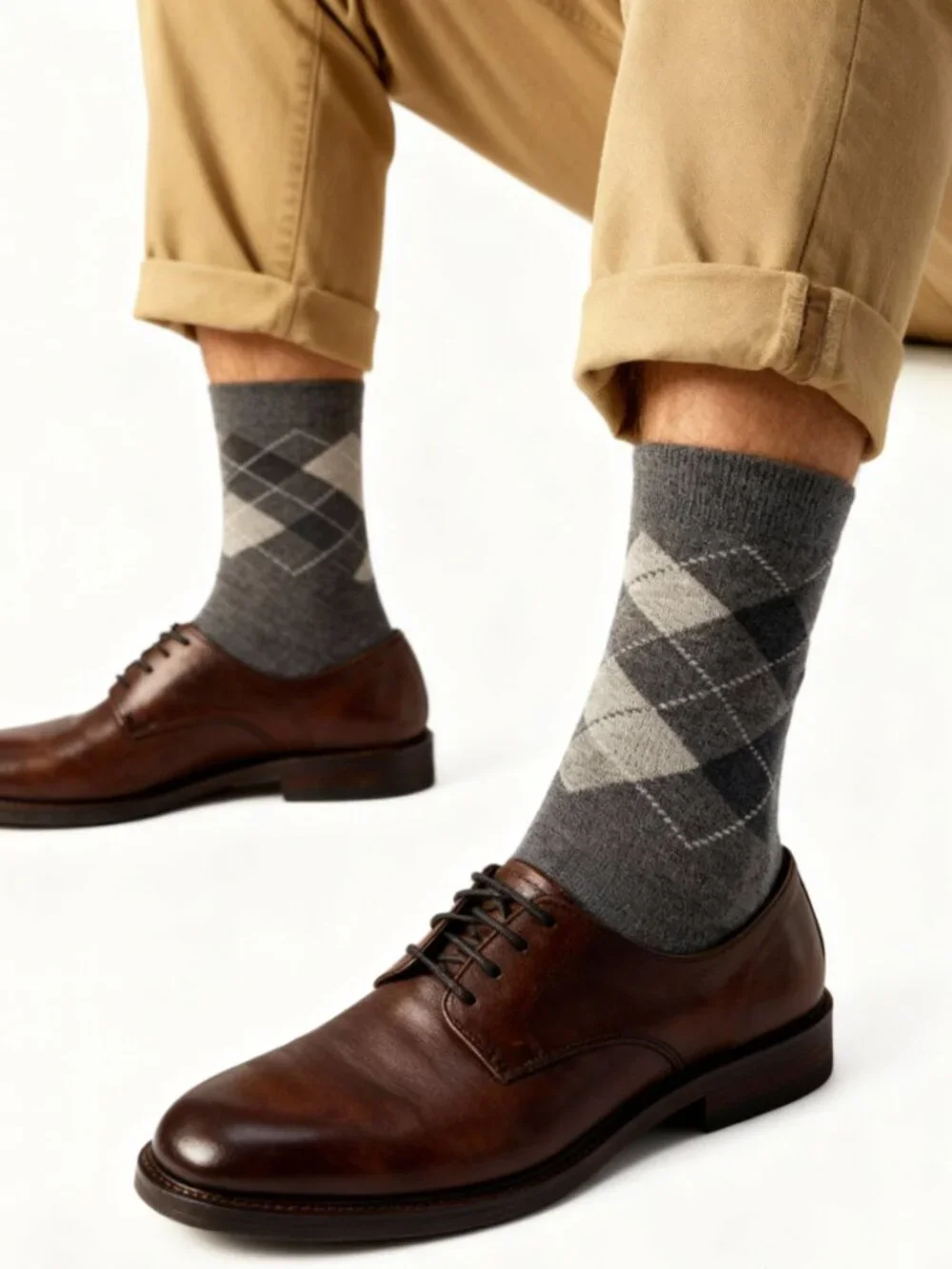 6 Pairs Classic Comfort Meets Timeless Style: Men's Argyle Crew Socks
